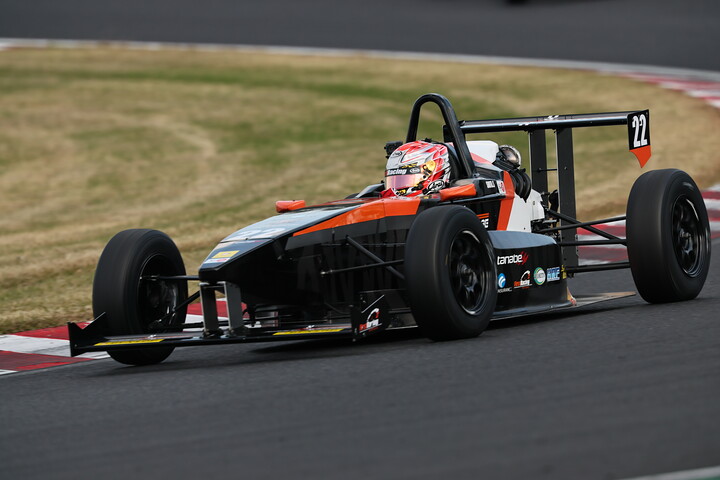 決勝2位は酒井翔太（ファーストガレージKK-S2）