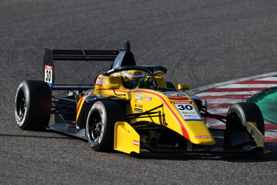 DRAGON(B-MAX RACING TEAM)