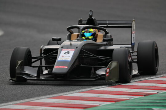 ケン・アレックス(Buzz Racing)