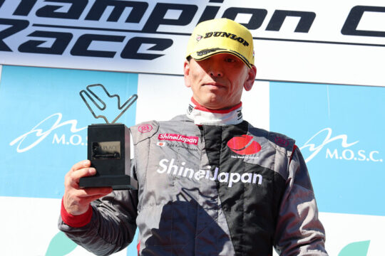 決勝2位のカワモトミツル(シンエイジャパン&オートルックVITA)