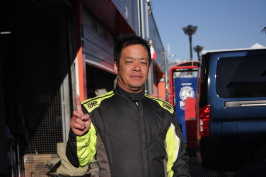 ポールポジションを獲得した柿沼一峰（G/P@恵比寿NUTEC制動屋アラゴスタVITA）