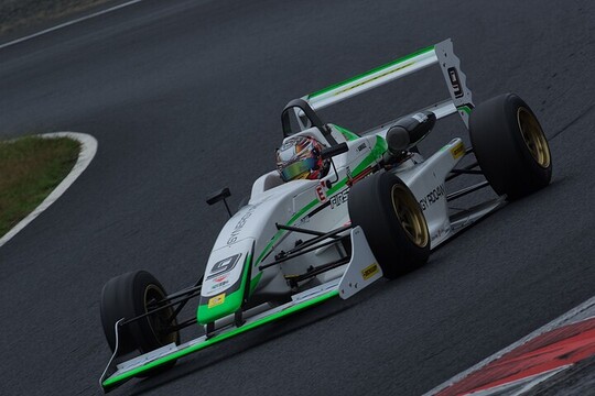 決勝4位、ジェントルマンクラス優勝はKAMIKAZE（ファーストガレージ&Rd04W）