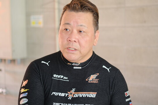 予選4位、ジェントルマンクラスポールポジションのKAMIKAZE（ファーストガレージ&Rd04W）