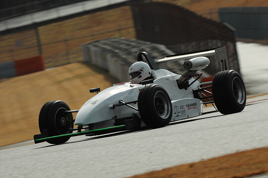 第14戦予選5位、第15戦予選4位の小谷素弘（加地修法律事務所☆ハンマーR）