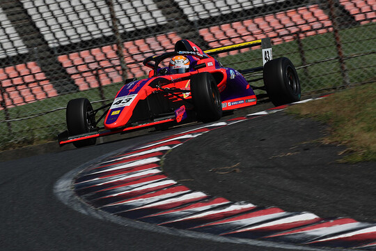 チャンピオンクラス第11戦予選2位、第12戦ポールポジションは森山冬星（JMS RACING with B-MAX）