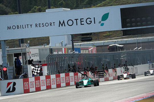 チャンピオンクラストップでゴールする白崎稜（Kageyama YBS Verve MCS4）