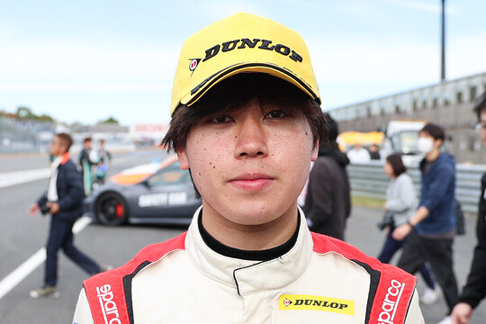 チャンピオンクラスで決勝2位の梅垣清(TGR-DC Racing School) チャンピオンクラスで決勝2位の梅垣清(TGR-DC Racing School)