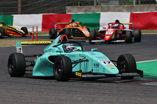 決勝2位は佐藤樹(KageyamaチームスタイルMCS4) 決勝2位は佐藤樹(KageyamaチームスタイルMCS4)