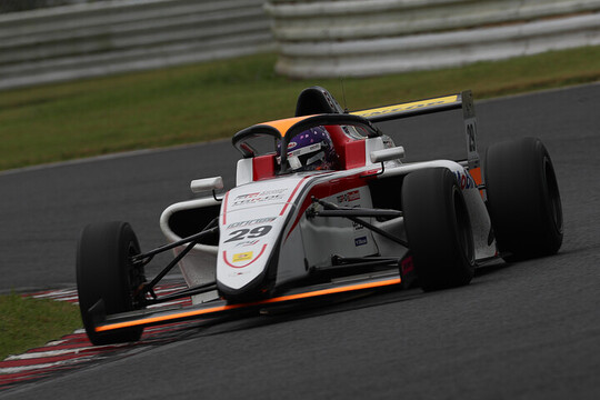 優勝は鈴木斗輝哉（TGR-DC RS F4）