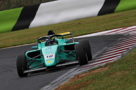 チャンピオンクラス優勝は白崎稜（Kageyama YBS Verve MCS4）