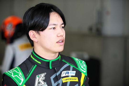 優勝した卜部和久(B-MAX RACING TEAM) 優勝した卜部和久(B-MAX RACING TEAM)