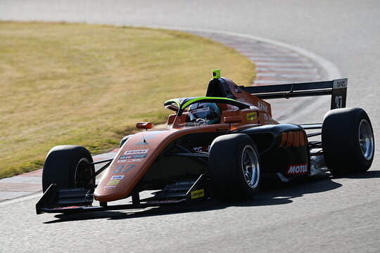 第6戦レース13予選2位、レース15予選4位は梅垣清(PONOS RACING TOM’S TGR-DC FR) 第6戦レース13予選2位、レース15予選4位は梅垣清(PONOS RACING TOM’S TGR-DC FR)