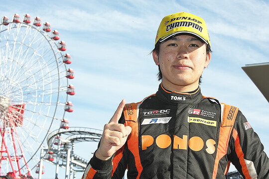 2位に入りチャンピオンを決めた梅垣清(TOM\'S FORMULA) 2位に入りチャンピオンを決めた梅垣清(TOM\'S FORMULA)
