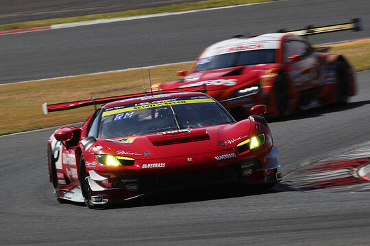 レース1公式練習: GT300クラス3位はロベルト・メルヒ・ムンタン（UNI-ROBO BLUEGRASS FERRARI）
