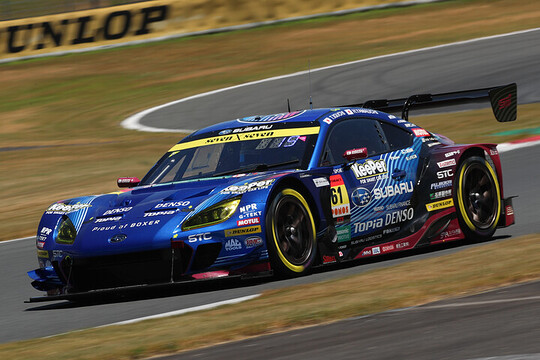 レース1: GT300クラス予選2位は山内英輝（SUBARU BRZ R&D SPORT）