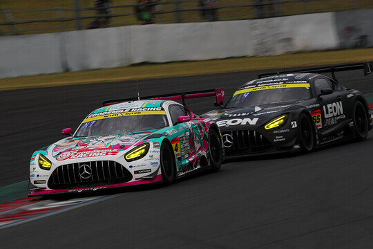 レース2: 谷口信輝と菅波冬悟の争い