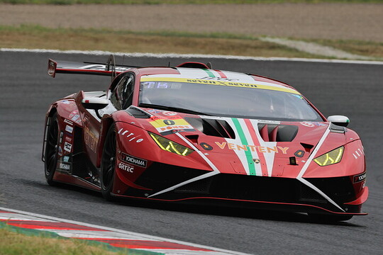 公式練習: GT300クラストップタイムはVENTENY Lamborghini GT3(小暮卓史/元嶋佑弥) 公式練習: GT300クラストップタイムはVENTENY Lamborghini GT3(小暮卓史/元嶋佑弥)