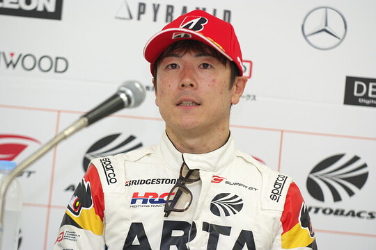 予選記者会見: GT500クラスでポールポジションを獲得した大津弘樹（ARTA）
