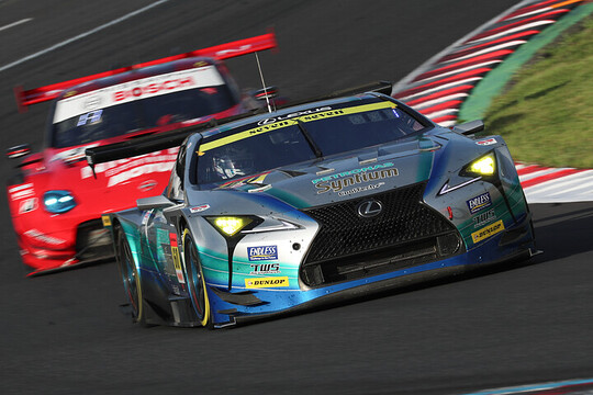 GT300クラス優勝はSyntium LMcorsa LC500 GT（吉本大樹／河野駿佑）