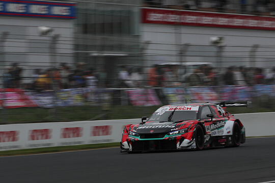 GT500クラス決勝2位は