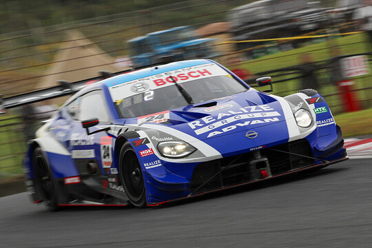 公式練習: GT500クラス2位はリアライズコーポレーションADVAN Z（松田次生／名取鉄平）