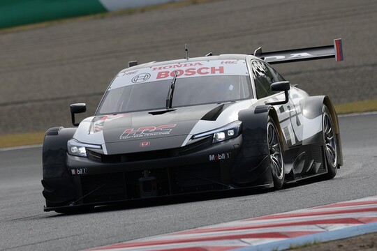 来シーズンからホンダがスーパーGTに投入するホンダ・HRC・プレリュードGTのデモランが行われた