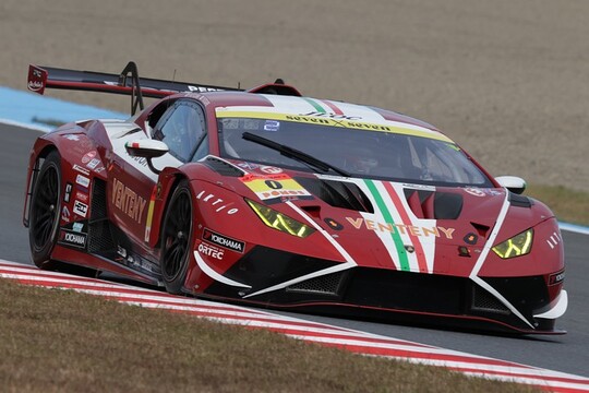 公式練習: GT300クラス2位はVENTENY Lamborghini GT3（小暮卓史／元嶋佑弥）