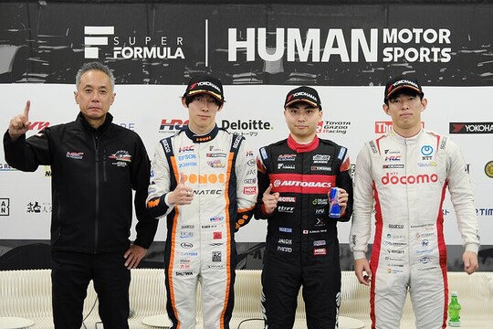 決勝記者会見: 優勝チーム監督田中洋克氏(TEAM MUGEN) 決勝記者会見: 優勝チーム監督田中洋克氏(TEAM MUGEN)