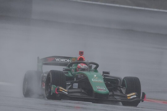 予選2位は坪井翔（VANTELIN TOM\'S SF23）