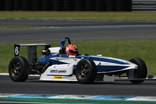 決勝4位は吉田馨(TAKE FIRST KKS-2) 決勝4位は吉田馨(TAKE FIRST KKS-2)