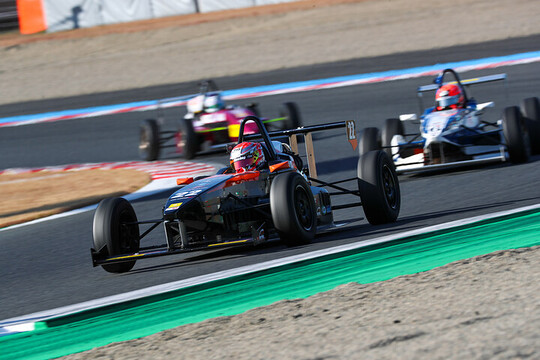 決勝2位は酒井翔太（ファーストガレージKK-S2）