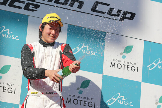 優勝したYOSHIDA KODAI（T\'s TECHNO RF KKSII）