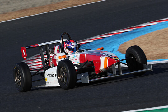 ポールポジションはYOSHIDA KODAI（T\'s TECHNO RF KKSII）