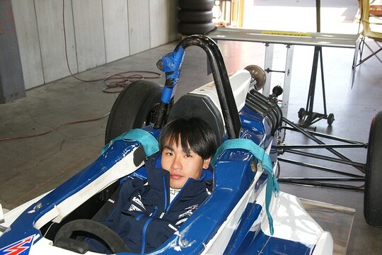 予選5位の吉田馨（TAKE FIRST KKS-2）