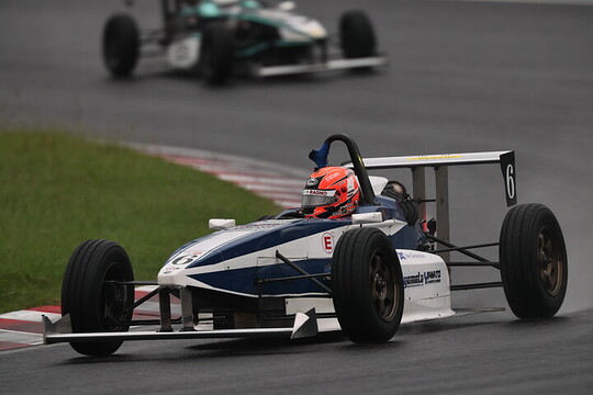 決勝3位は吉田馨（TAKE FIRST KKS-2）