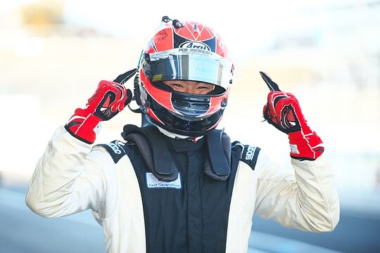 優勝してチャンピオンを決めた吉田馨(TAKE FIRST KKS-2) 優勝してチャンピオンを決めた吉田馨(TAKE FIRST KKS-2)