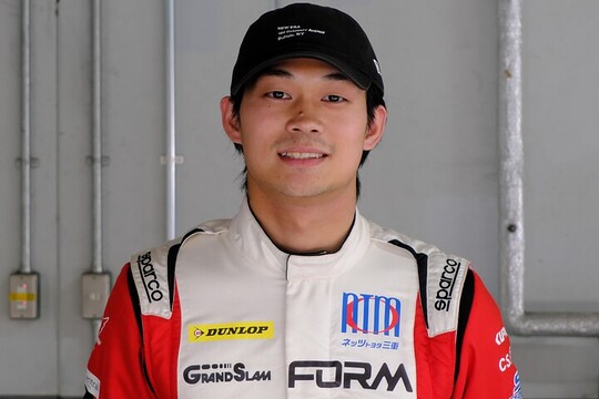 予選3位の鈴木七瀬(ネッツトヨタ三重with FORM) 予選3位の鈴木七瀬(ネッツトヨタ三重with FORM)