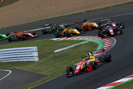 決勝がスタートした 決勝がスタートした