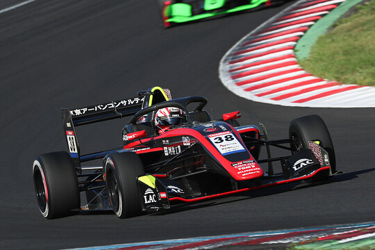 決勝4位は小林利徠斗(モビリティ中京 TOM\'S TGR-DC SFL ) 決勝4位は小林利徠斗(モビリティ中京 TOM\'S TGR-DC SFL )