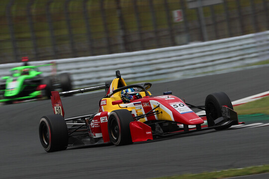 優勝は野村勇斗（HFDP WITH B-MAX RACING）