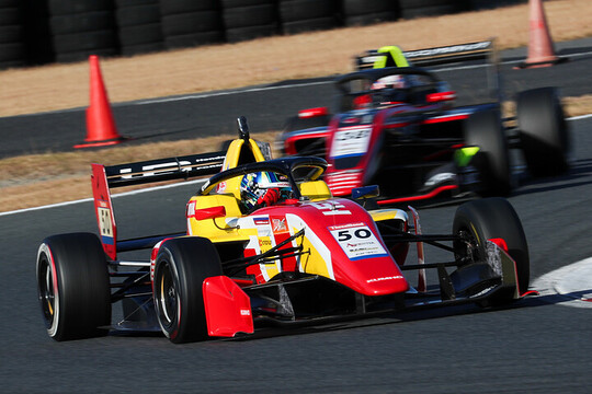 優勝は野村勇斗（HFDP WITH B-MAX RACING）