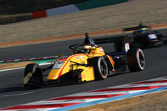 マスタークラス決勝2位はDRAGON（TEAM DRAGON 324）