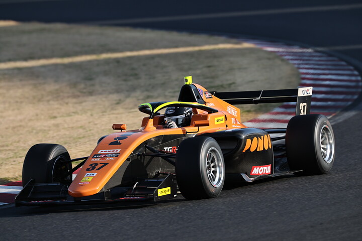 優勝は三浦柚貴（PONOS RACING TOM'S TGR-DC FR）