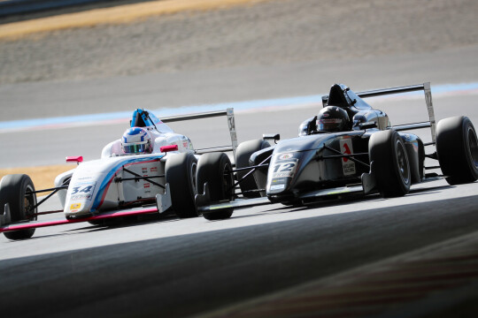 山岡宗磨とユゥー・デ・ルーの2位争い