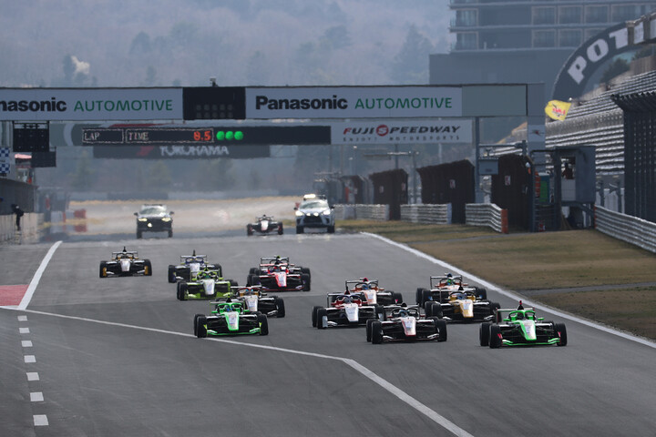 決勝のスタートシーン