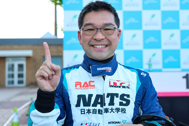 優勝した金井亮忠（チームNATS正義001）