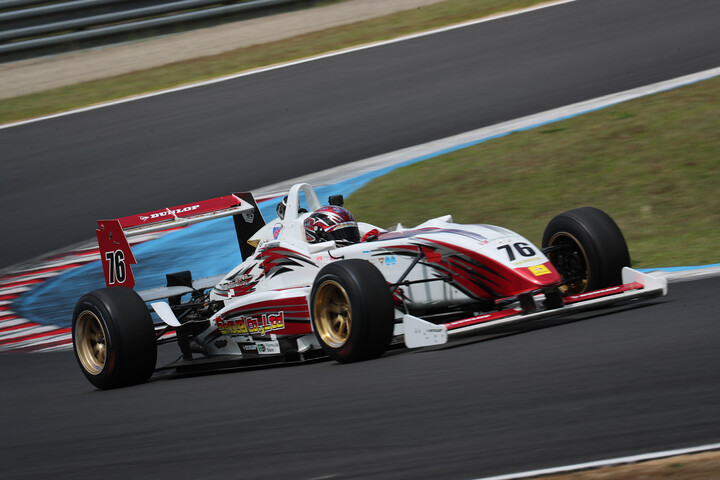 予選9位、グランドジェントルマンクラスポールポジションは松本隆行（SHOUEI☆ミスト）
