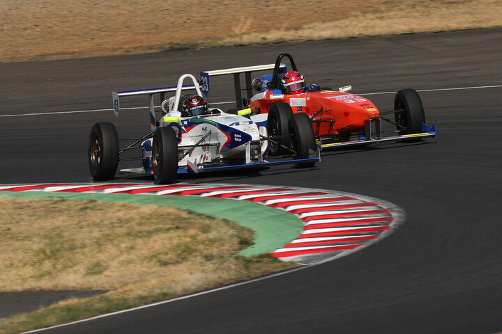 大川烈弥と小林留魁のトップ争い