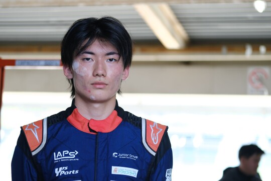 決勝2位の杉田悠真（AKILAND RACING）