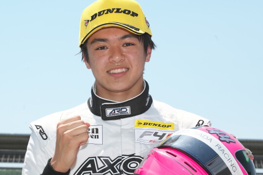 優勝した酒井龍太郎（MITSUSADA RACING）